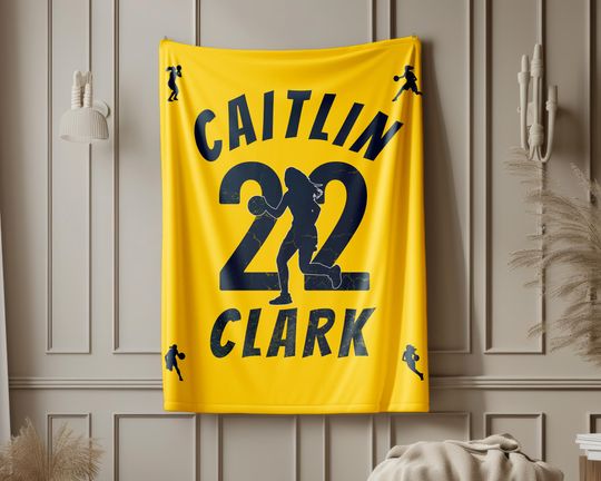 Caitlin Clark #22 Plush Velveteen Blanket