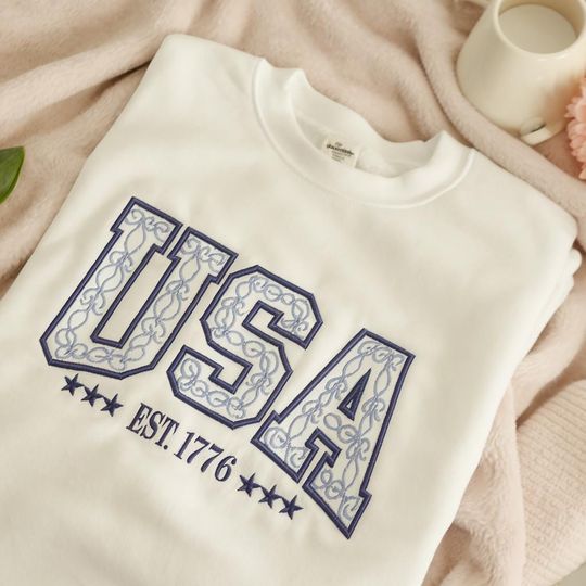 USA Embroidered Sweatshirt, 4th of July Patriotic Crewneck,Red White Blue Stars Shirt, American Aesthetic Top,Independence Day Gift