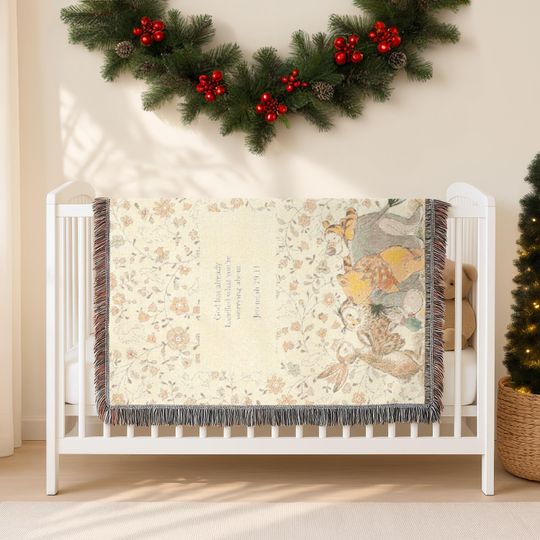 Personalize Winnie the Pooh Woven Blanket: Soft Cotton Christmas Decor