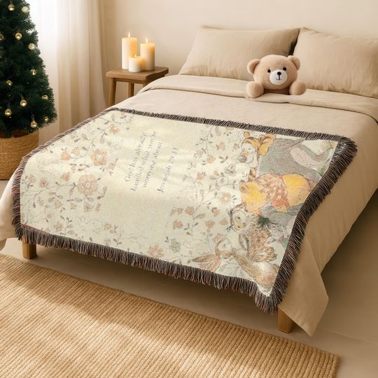 Personalize Winnie the Pooh Woven Blanket: Soft Cotton Christmas Decor