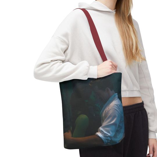 Elphaba and Fiyero Hug Tote Bag Wicked Musical Accessories