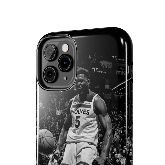 Basketball Player Phone Case | Dynamic Monochrome Court Action (iPhone)