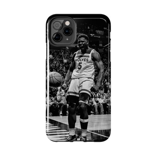 Basketball Player Phone Case | Dynamic Monochrome Court Action (iPhone)