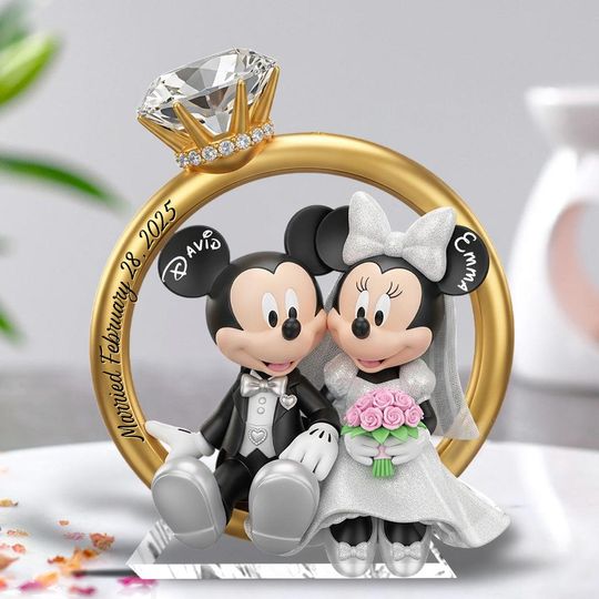 Custom Wedding Mouse Couple Plaque | Personalized Bride & Groom Gift
