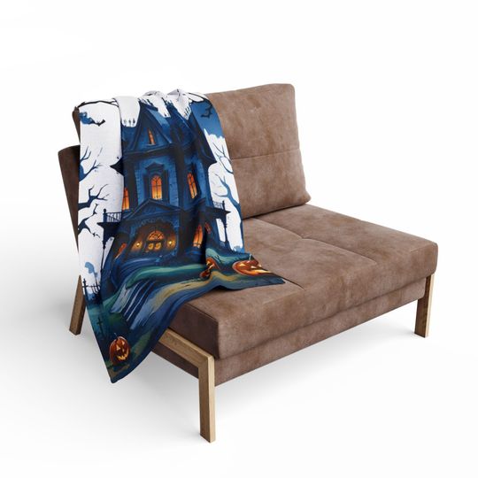 Haunted House Halloween Fleece Blanket: Spooky Ghost & Pumpkin Throw