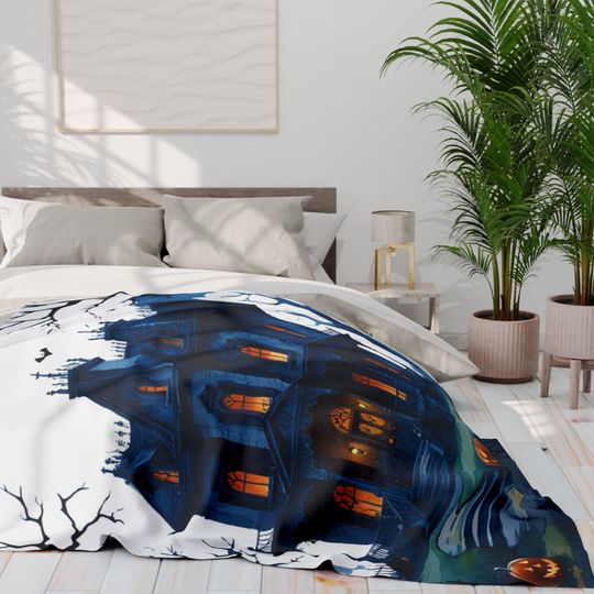 Haunted House Halloween Fleece Blanket: Spooky Ghost & Pumpkin Throw