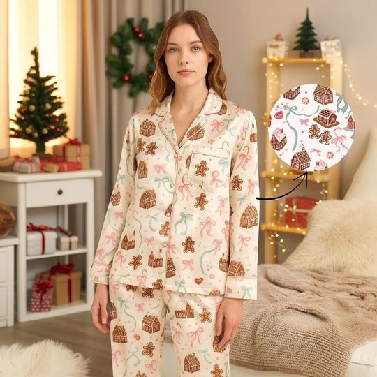 Gingerbread House Christmas Pajama Set for Women, Long Sleeve Holiday PJs, Cute Candy Print Sleepwear Gift, Festive Loungewear
