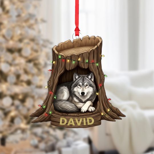 Personalized Wolf Ornament: Eco-Friendly Wildlife Lover Gift