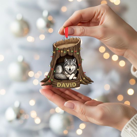 Personalized Wolf Ornament: Eco-Friendly Wildlife Lover Gift