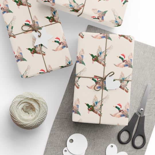 Christmas Mallard Wrapping Paper: Duck Hunting Gift