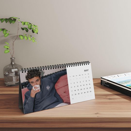 Lando Norris - 2026 Desktop Calendar