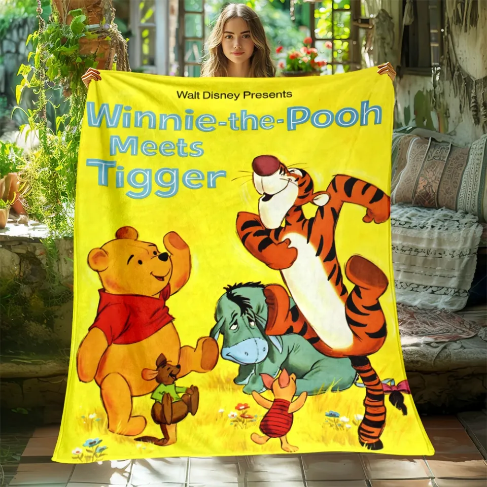 DisneyWinnie The Pooh Print Four Seasons Blanket
