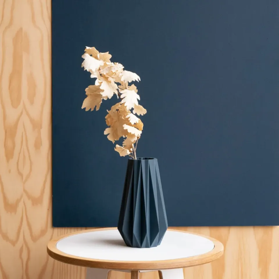 Blue vase for dried flowers - 15 cm