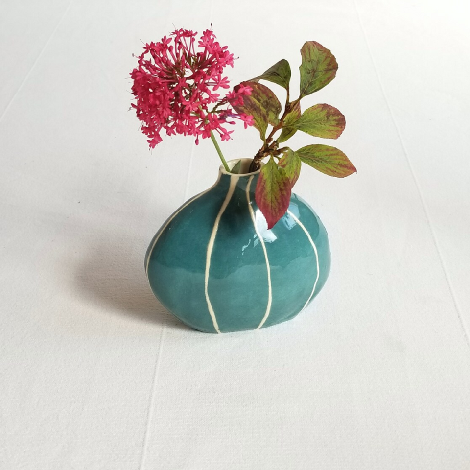 Small ceramic vase/ Round bud vase