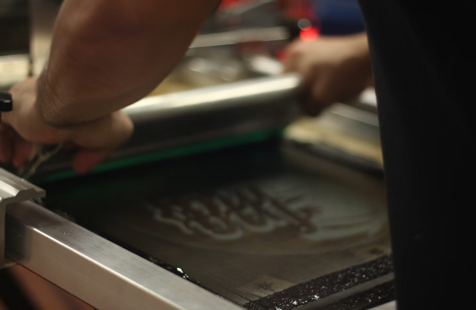 Screen printing method - Tri-blend Shirt Printing