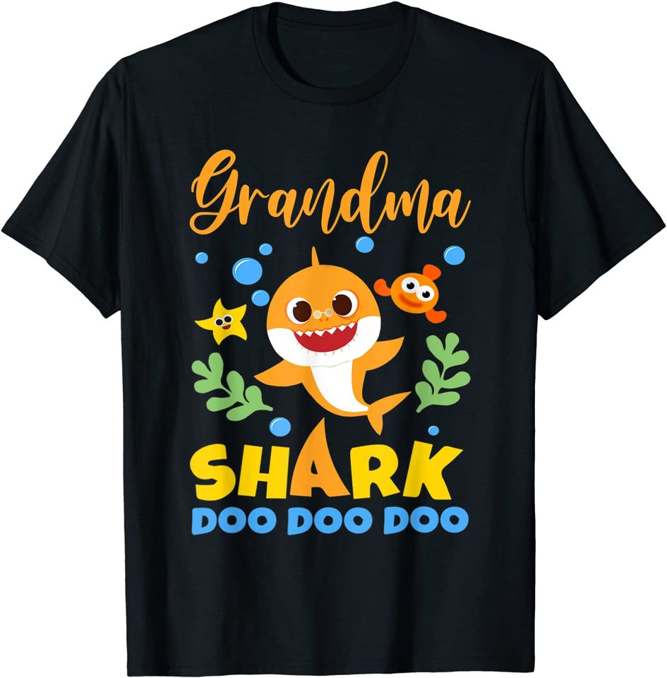 Grandma Shark Gift Baby Shark Family Matching T-Shirt