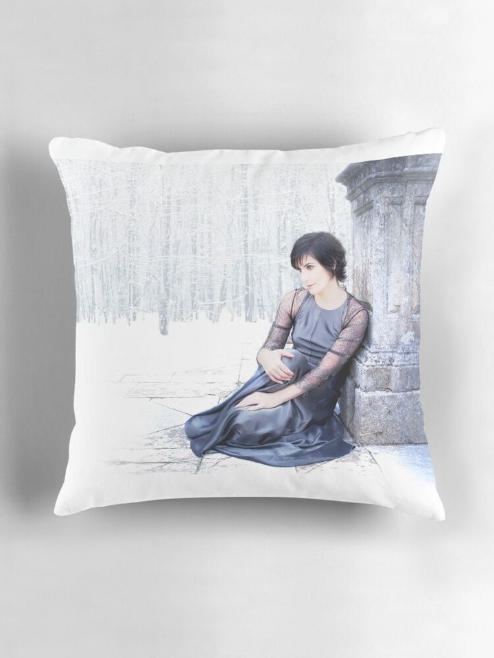 Enya Pillow