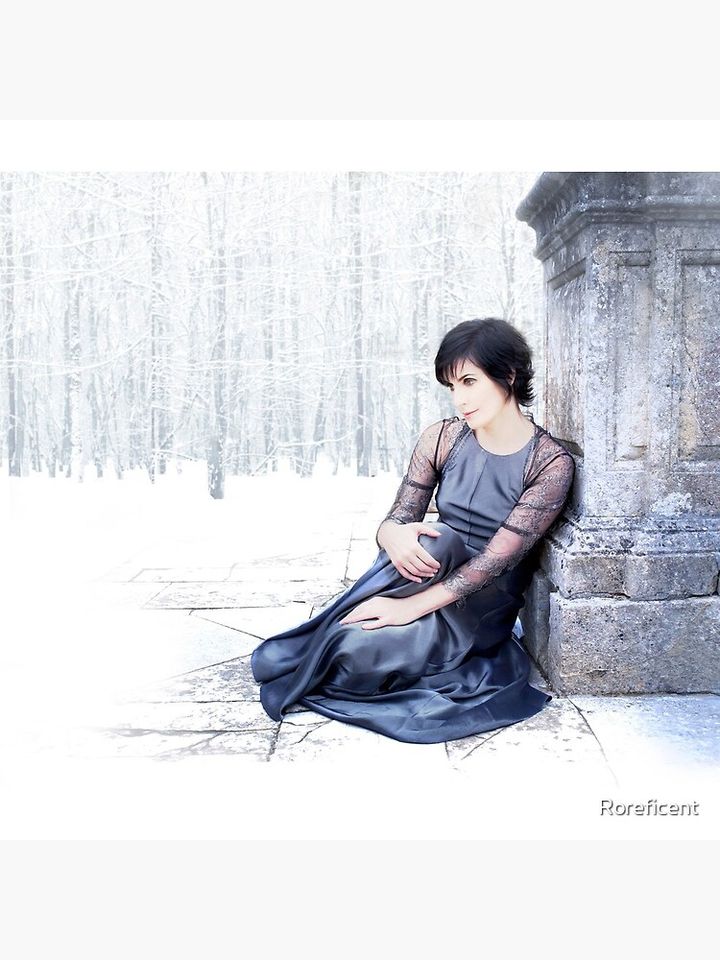 Enya Pillow