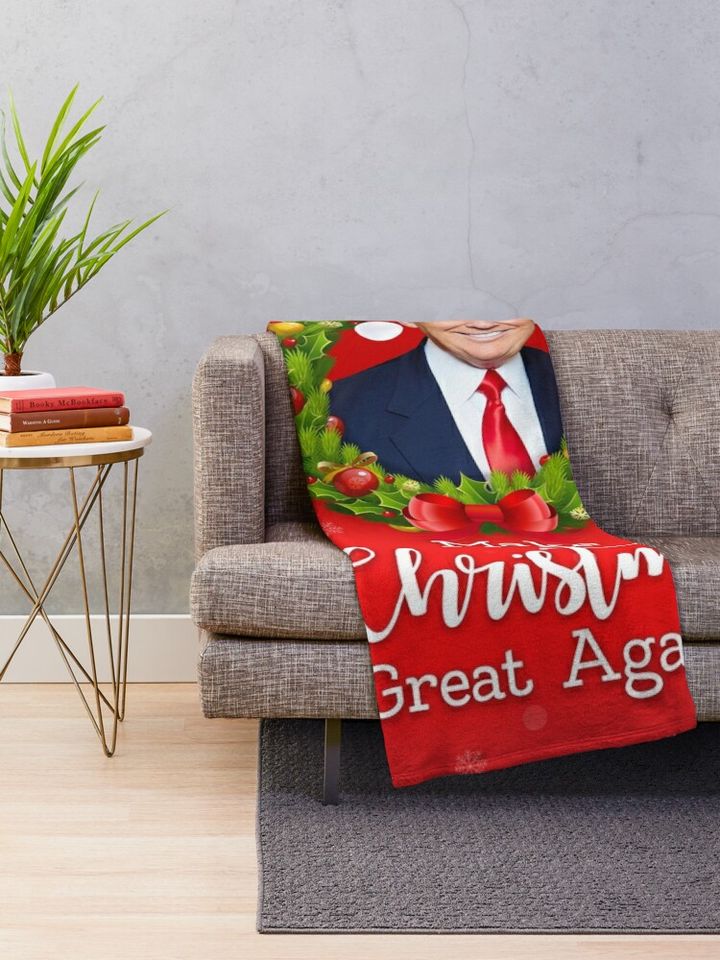 Make Christmas Great Again with Trump on red background Funny Christmas card gifts HD HIGH QUALITY ONLINE STORE Throw Blanket