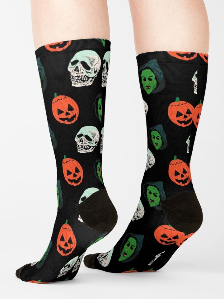 Silver Shamrock Mask Set Socks