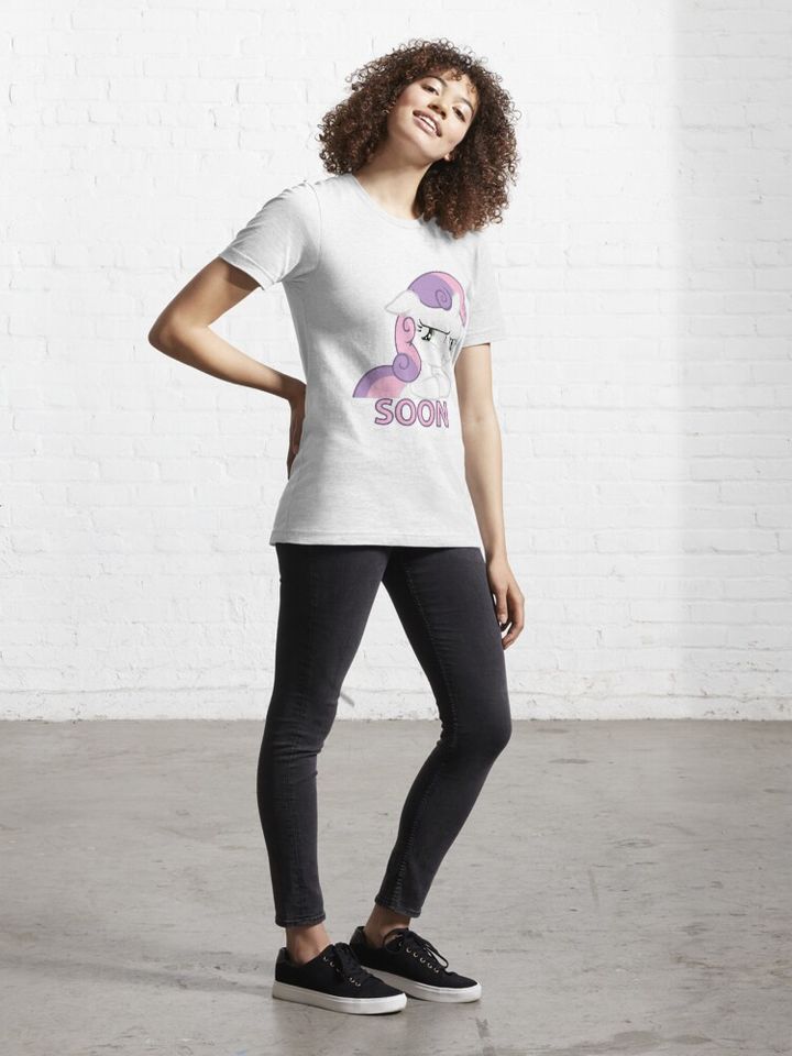Mischievous Sweetie Belle Version 1  Essential T-Shirt