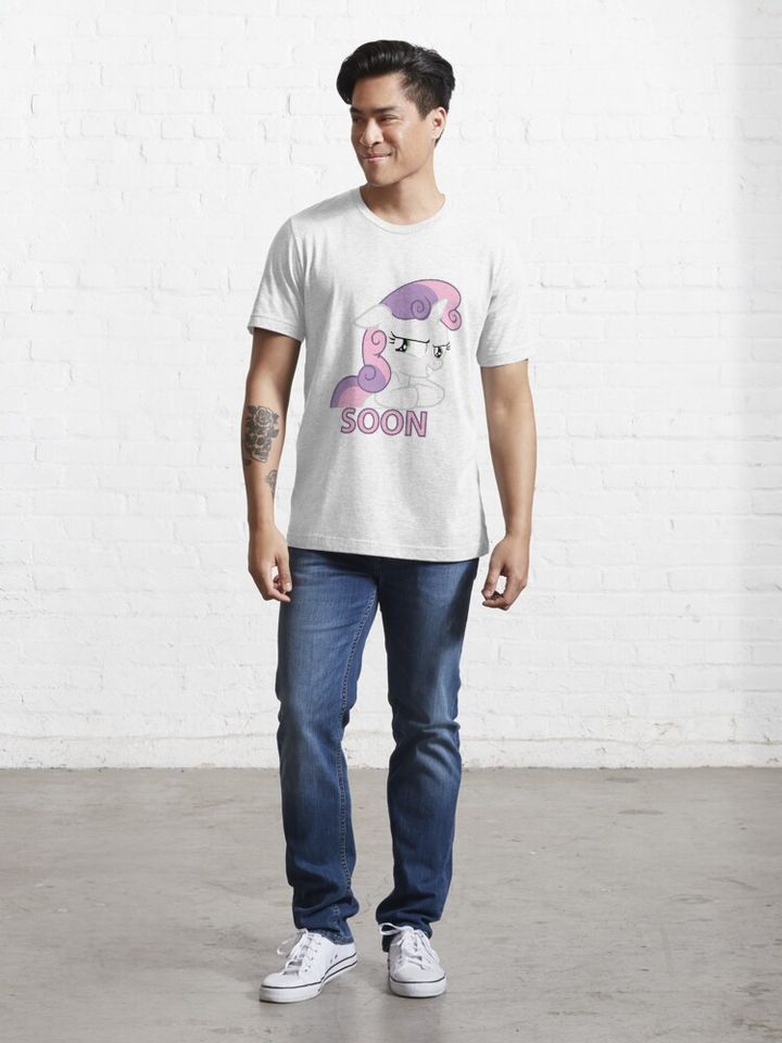 Mischievous Sweetie Belle Version 1  Essential T-Shirt