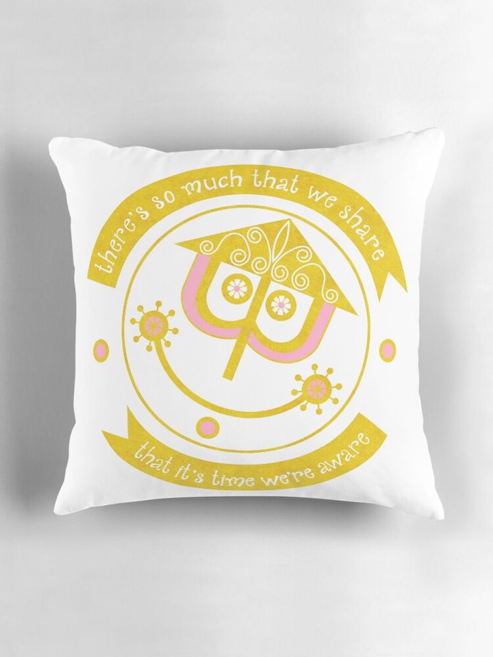Ribbon Face Pillow