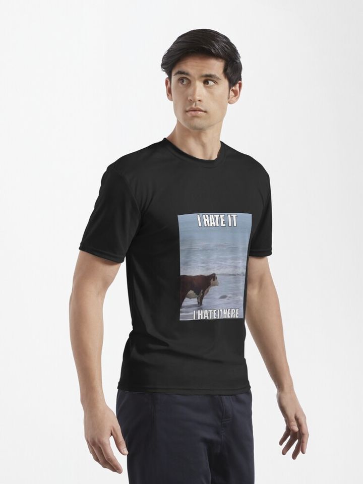 I hate it here cow meme Active T-Shirt