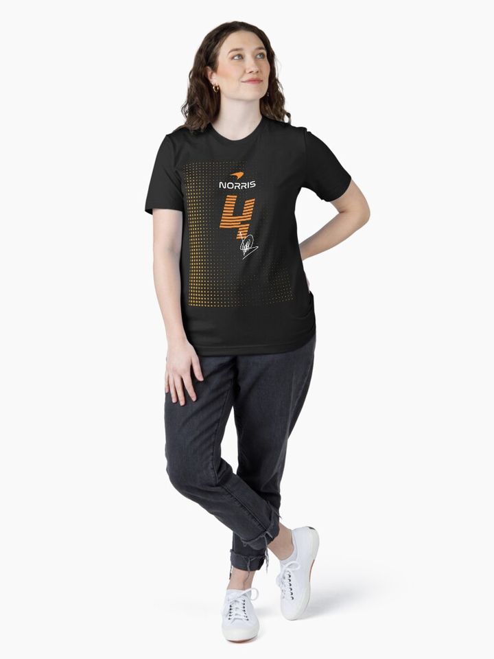 Lando Norris -  Retro_Art  Essential T-Shirt