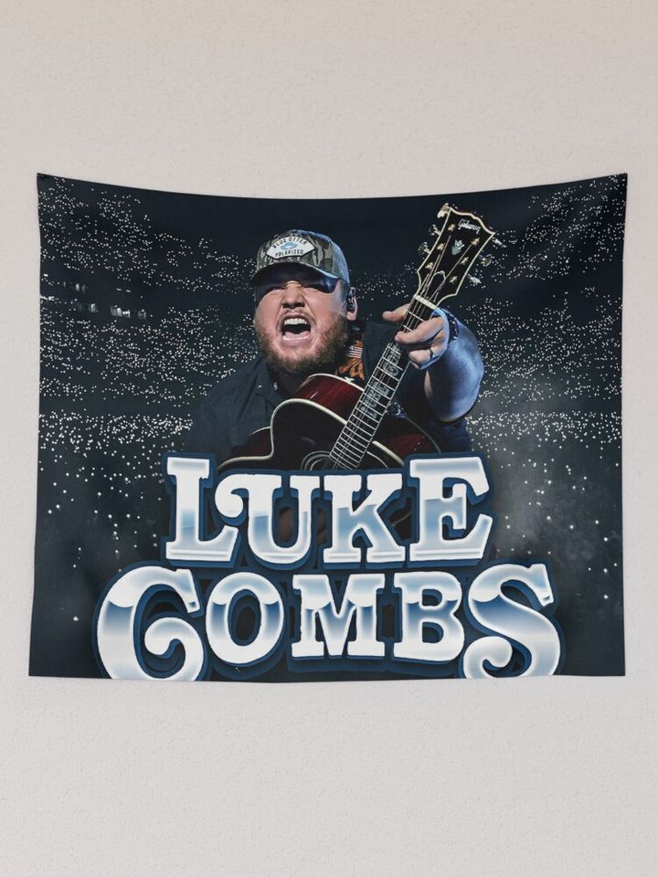 Lukee Comb the world Tour 2023 Tapestry