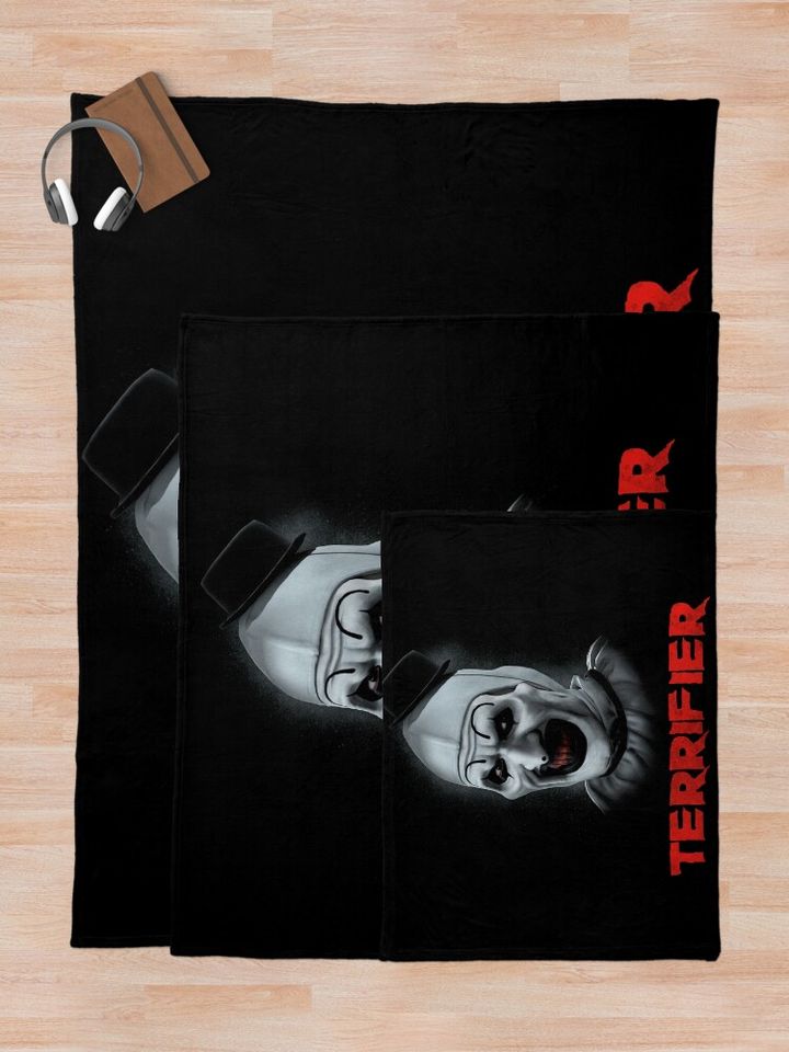 Terrifier 2 Art the Clown Throw Blanket
