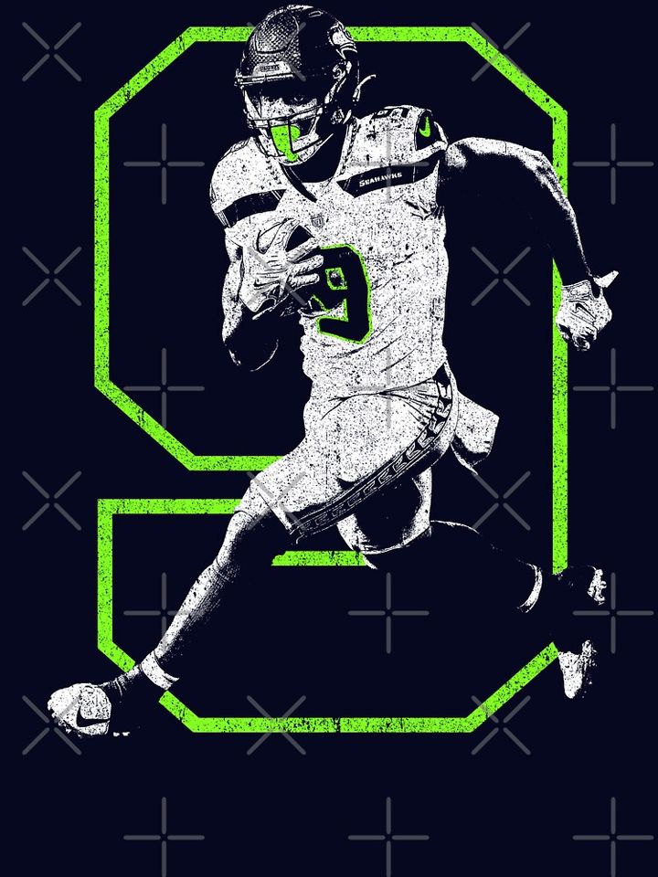 Kenneth Walker III Essential T-Shirt