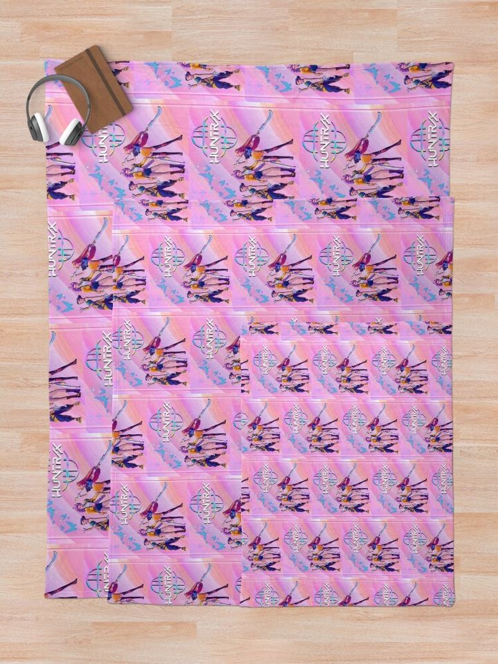 Huntrix - K-POP DEMON HUNTERS Fleece Blanket