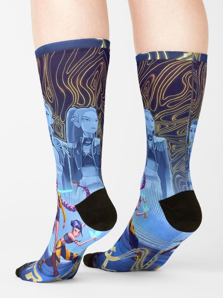 Huntrix demon hunters art stage golden Socks