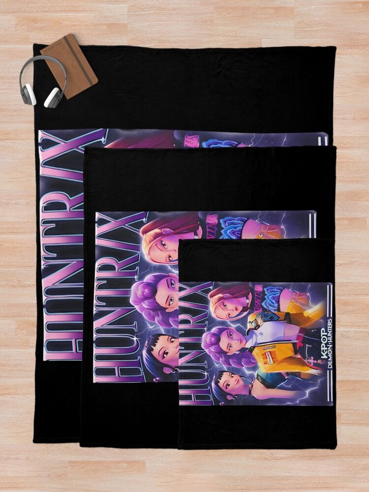 HUNTRIX - Kpop Demon game hunters Fleece Blanket