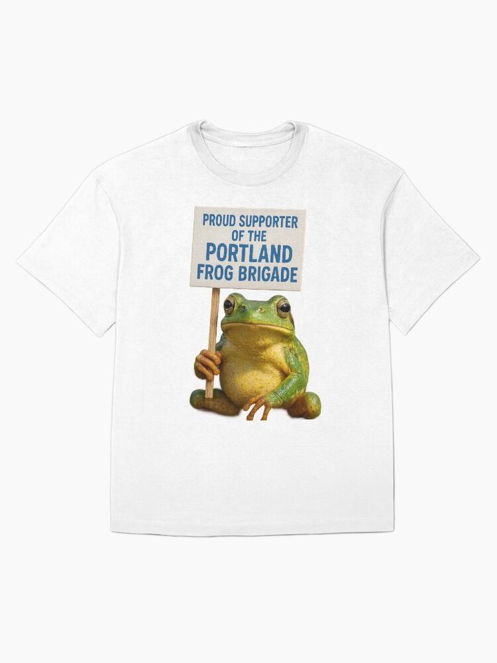 Frog Brigade supporter Oversized T-Shirt