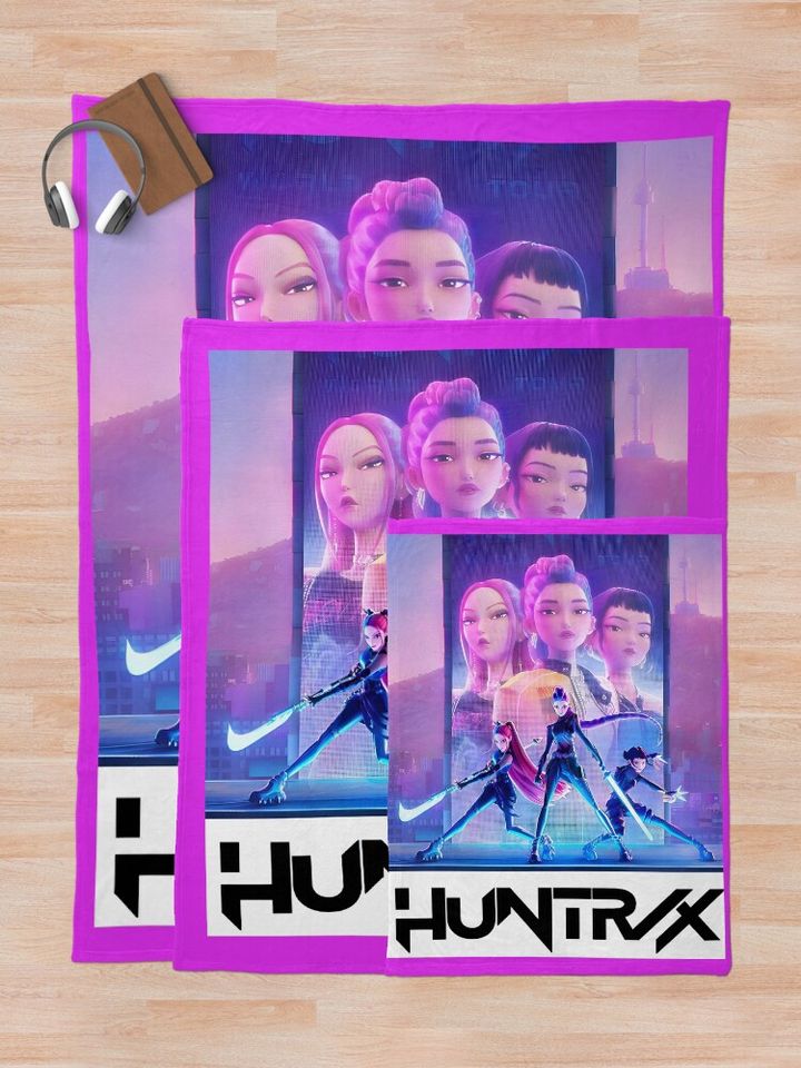 Huntrix - KPop Demon Hunters Fleece Blanket