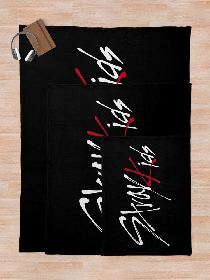 Stray Kids logo Throw Blanket