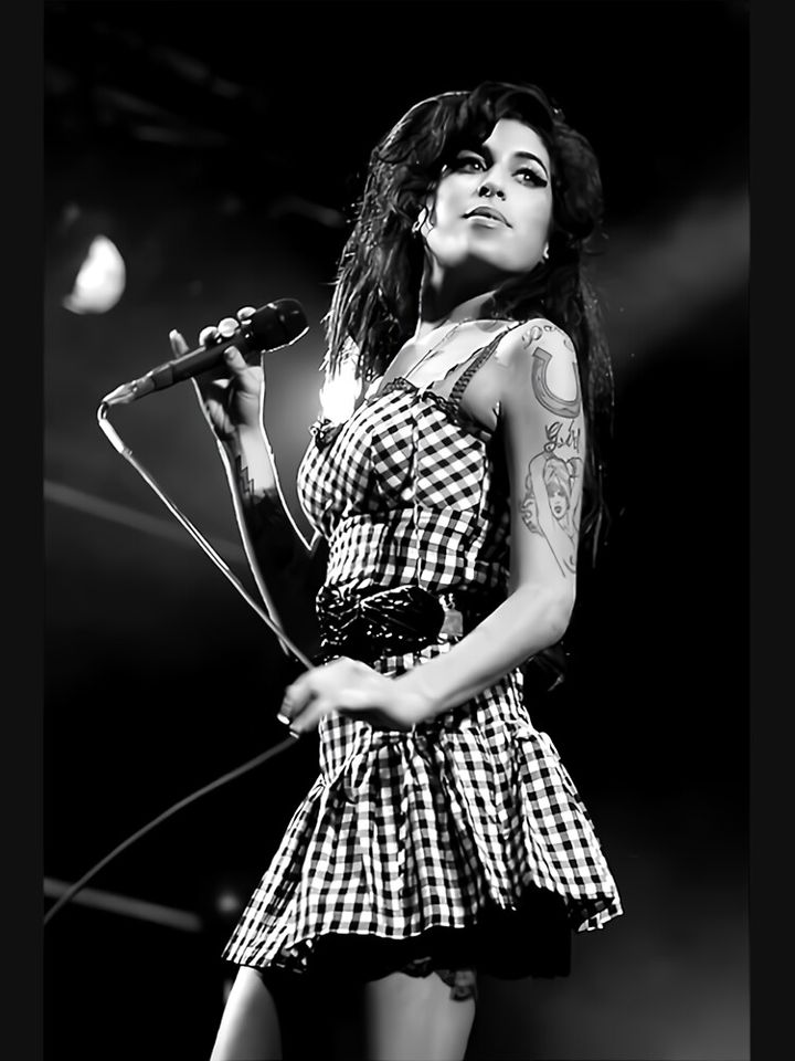 Amy Winehouse  Pullover Hoodie