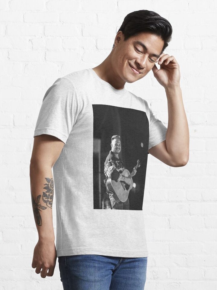 Best Musical American Playing Guitar Concert Poster Essential T-Shirt