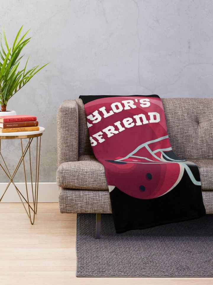 Go Taylors Boyfriend Throw Blanket