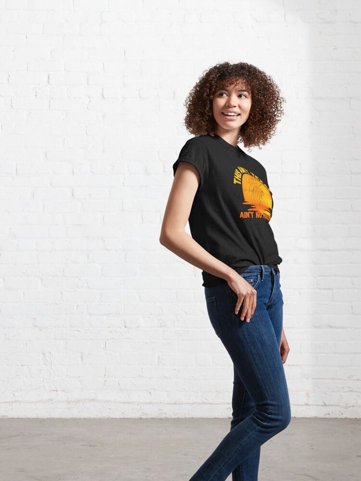 LINEAR WOMAN TEXAS SUNSET Classic T-Shirt