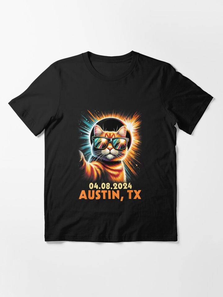 Cat Taking A Selfie Total Solar Eclipse 2024 Austin Texas Essential T-Shirt