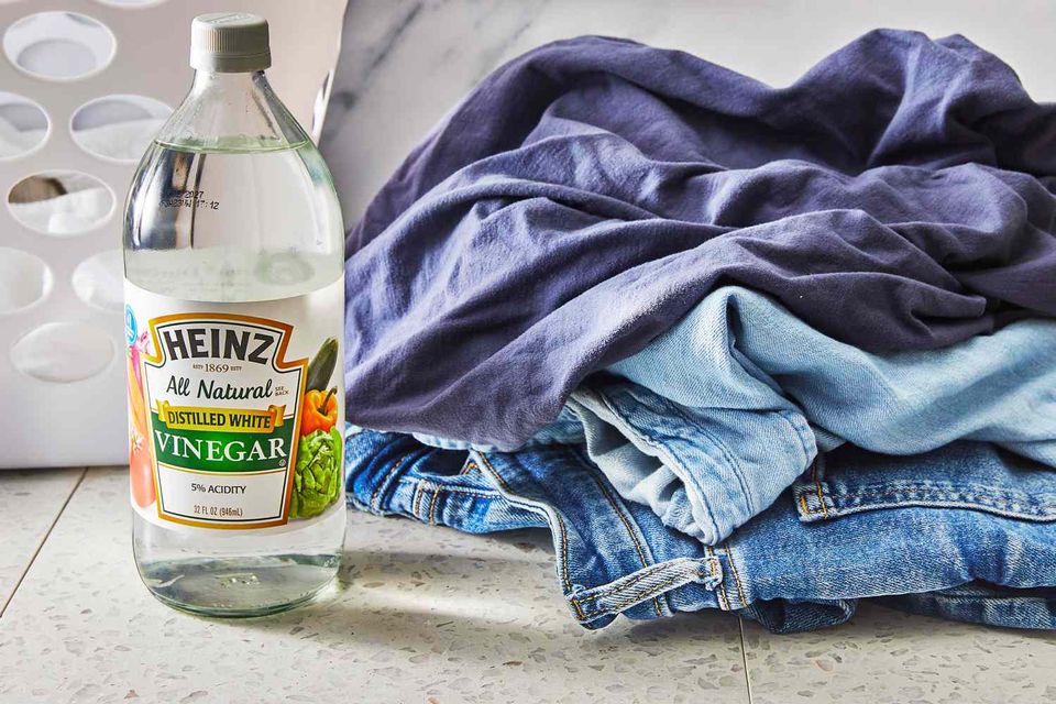 Using vinegar solution for stretched t-shirt collar