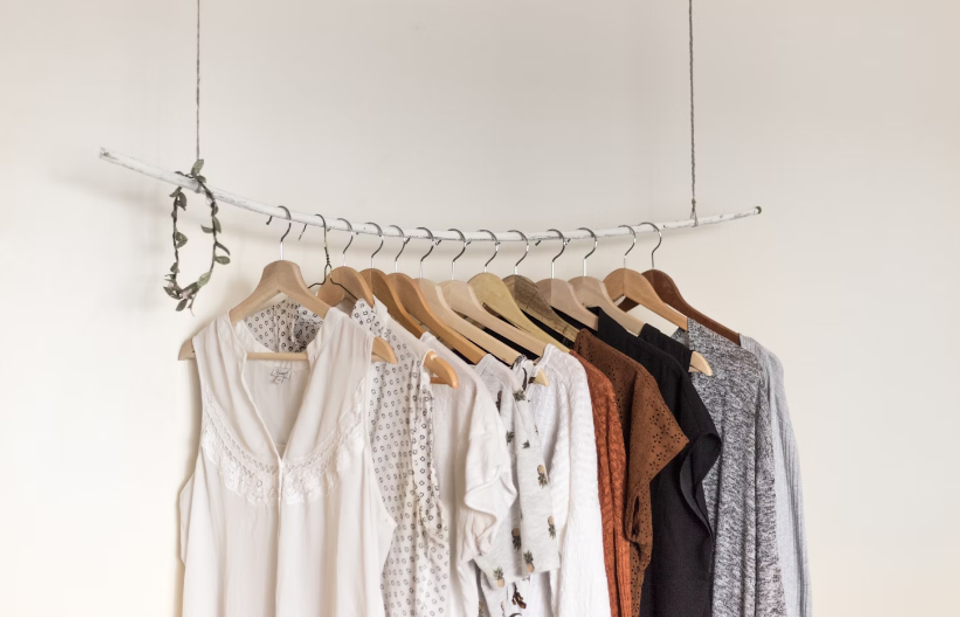 Fabric difference between t-shirt and shirt