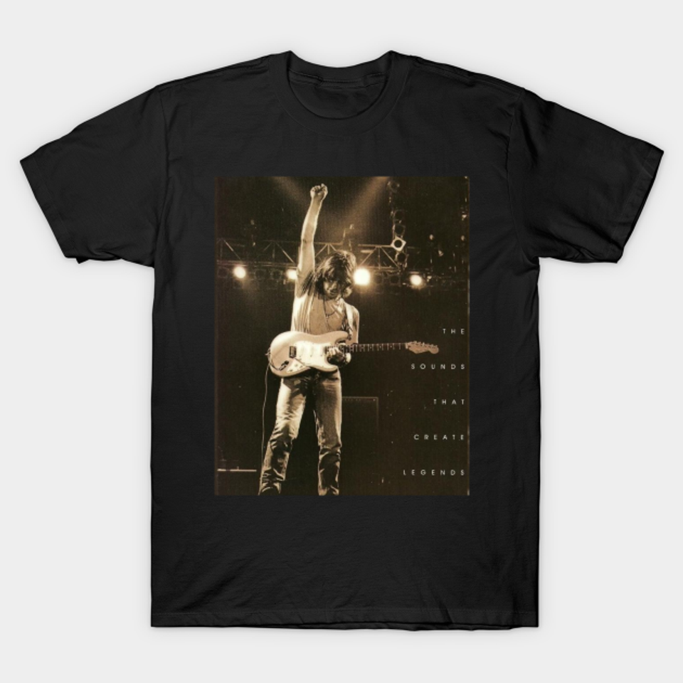 Jeff Beck Rock Guitarist 1944 - Jeff Beck - T-Shirt