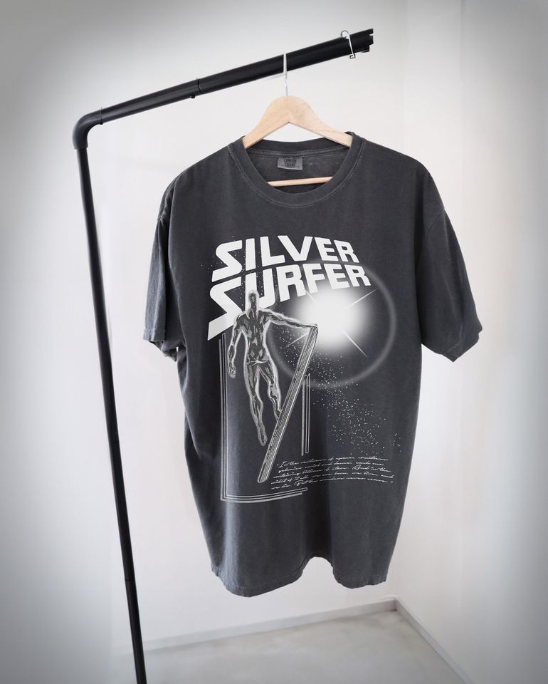 Vintage Styled The Silver Surfer T-Shirt
