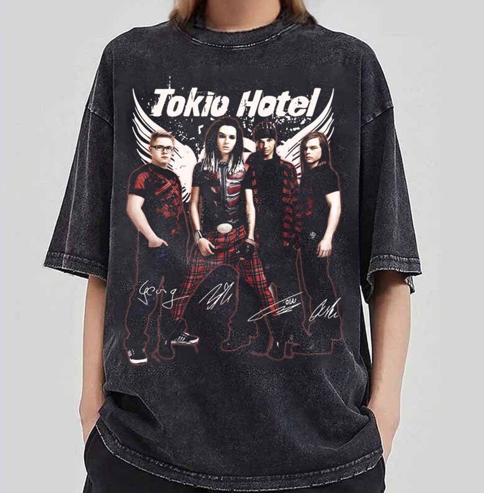 Comfort Color Band music Tokio Graphic T-Shirt , Hotel Graphic Gift Albums ,Tokio 90s Vintage Gift for Men Women Unisex T-Shirt