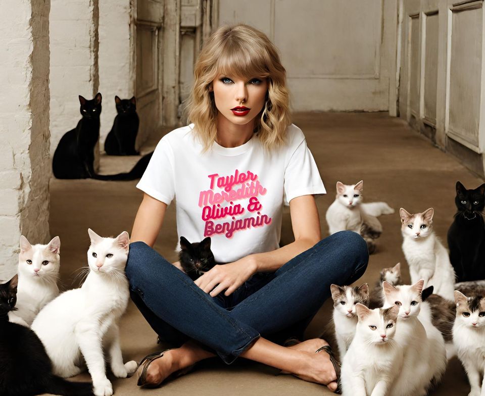 Premium Taylor & Her Cats Tee Taylor t-shirt Taylo