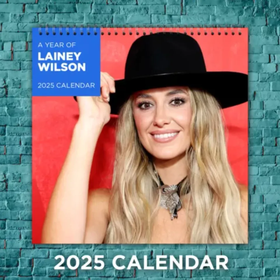 lainey-wilson-2025-country-music-stars-calendar-12-month-singer-wall